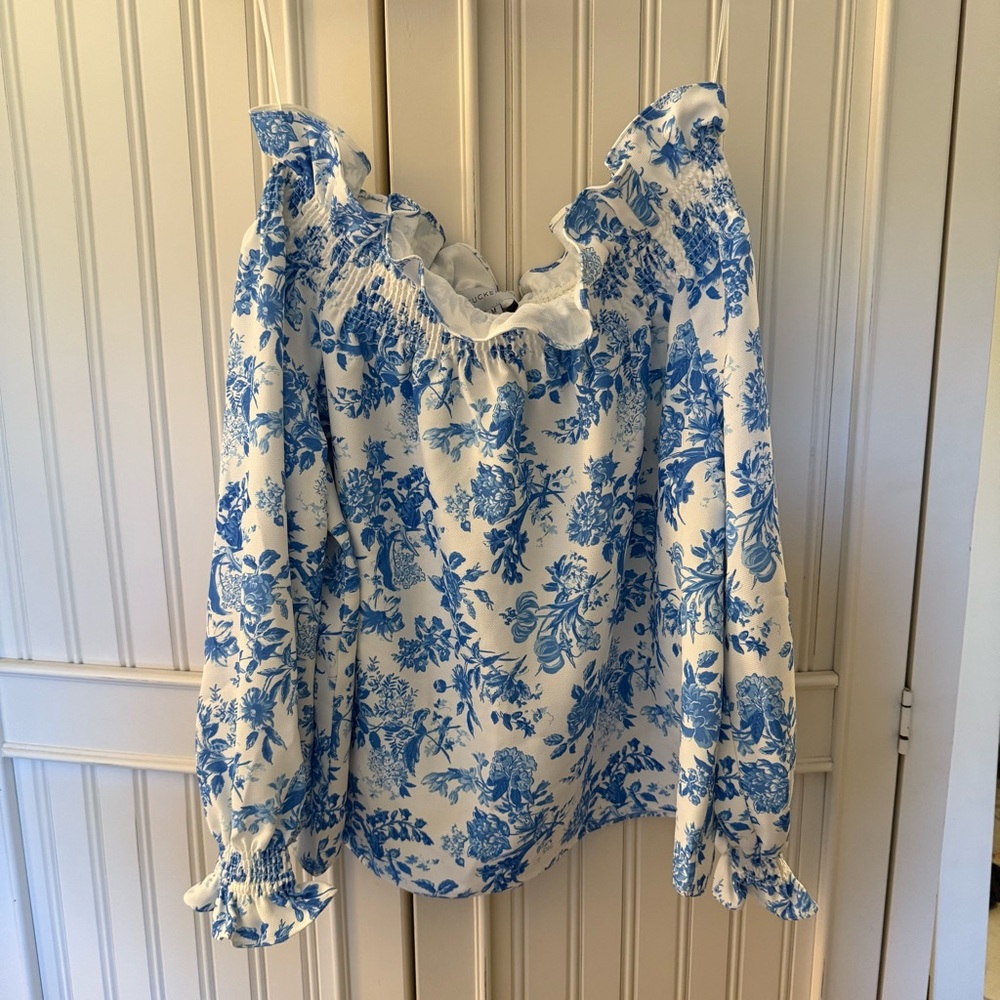 Tuckernuck off the shoulder Marguerite top - Picture 3 of 5